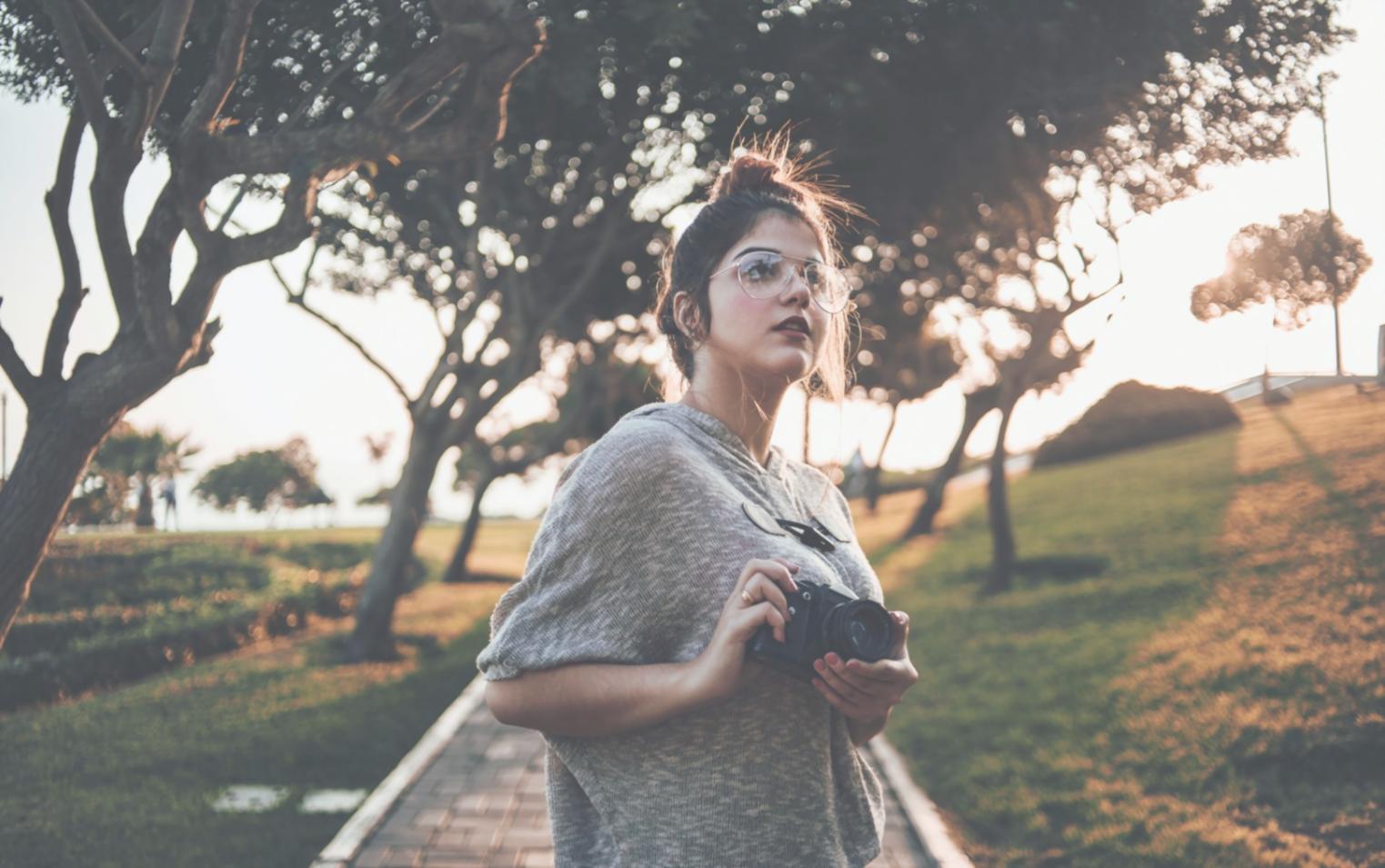 Équipe travaillant sur un projet de photographie produit